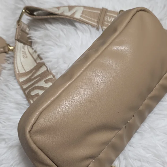Steve Madden Taupe SM Logo Crossbody with Detachable Strap - Picture 5 of 14
